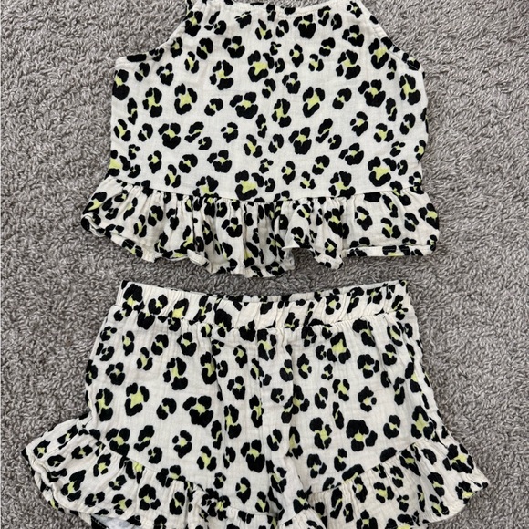 Grayson Threads Girls Leopard Print Outfit - Picture 1 of 4